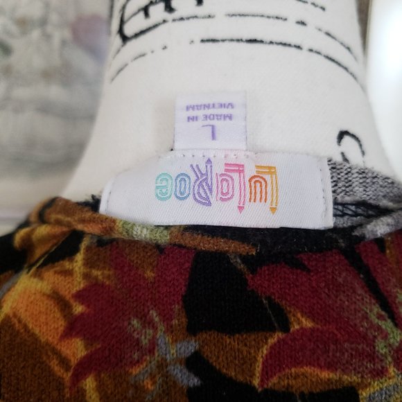 Lularoe Floral Sarah L - Picture 4 of 4